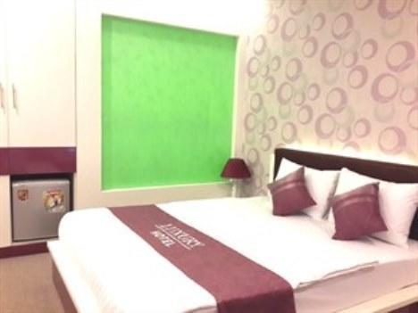 Luxury Hotel Ho Chi Minh City Exterior photo