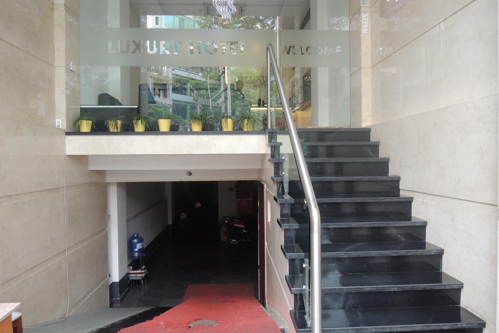 Luxury Hotel Ho Chi Minh City Exterior photo